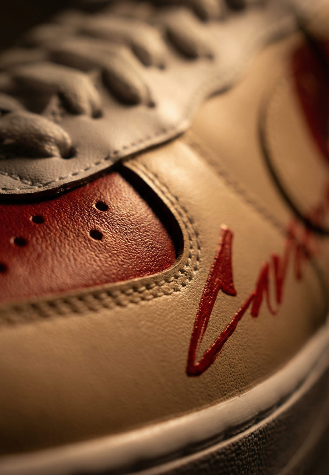 Leather Details Nike Air Force 1 Grin