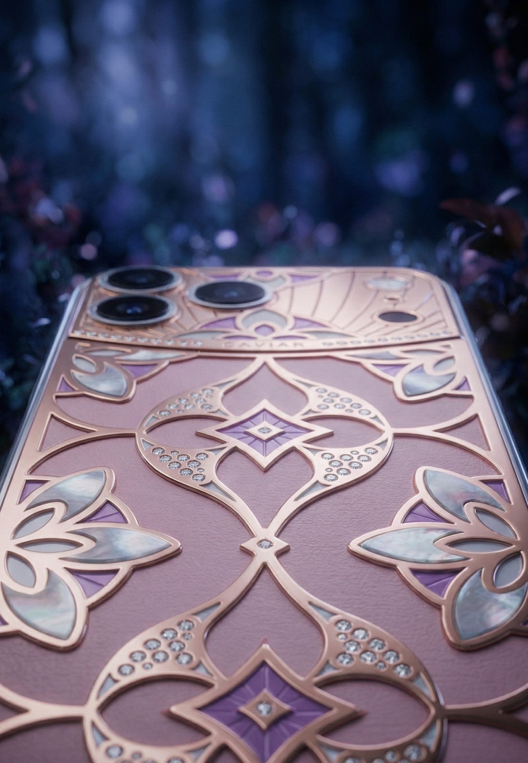 Ornament Charming Lotus