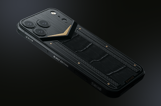 Caviar Brings Back the Black Chassis for iPhone 17 Pro Max