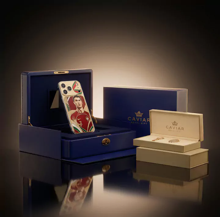 Caviar package contents: case, certificate, and accessories