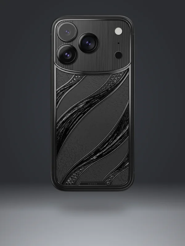 TOTAL BLACK · Lava
